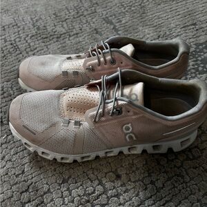 On Running Women's Cloud Sneaker in Light Pink